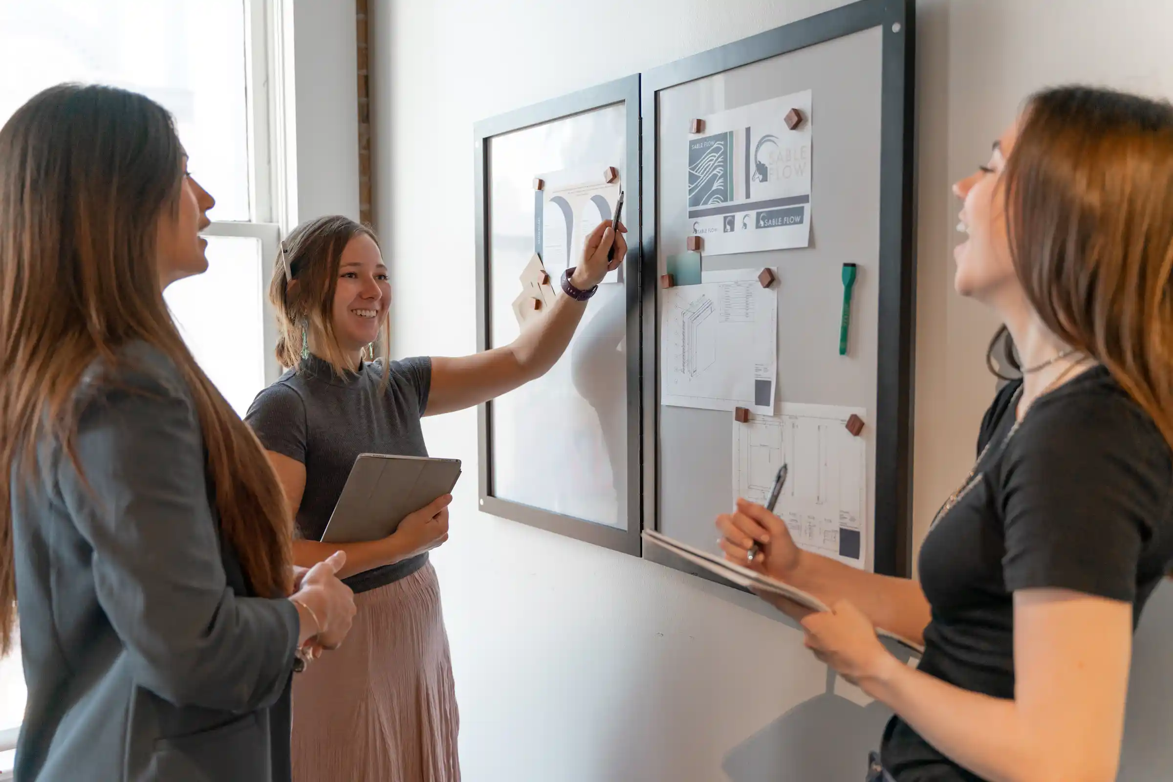 women-collaboration